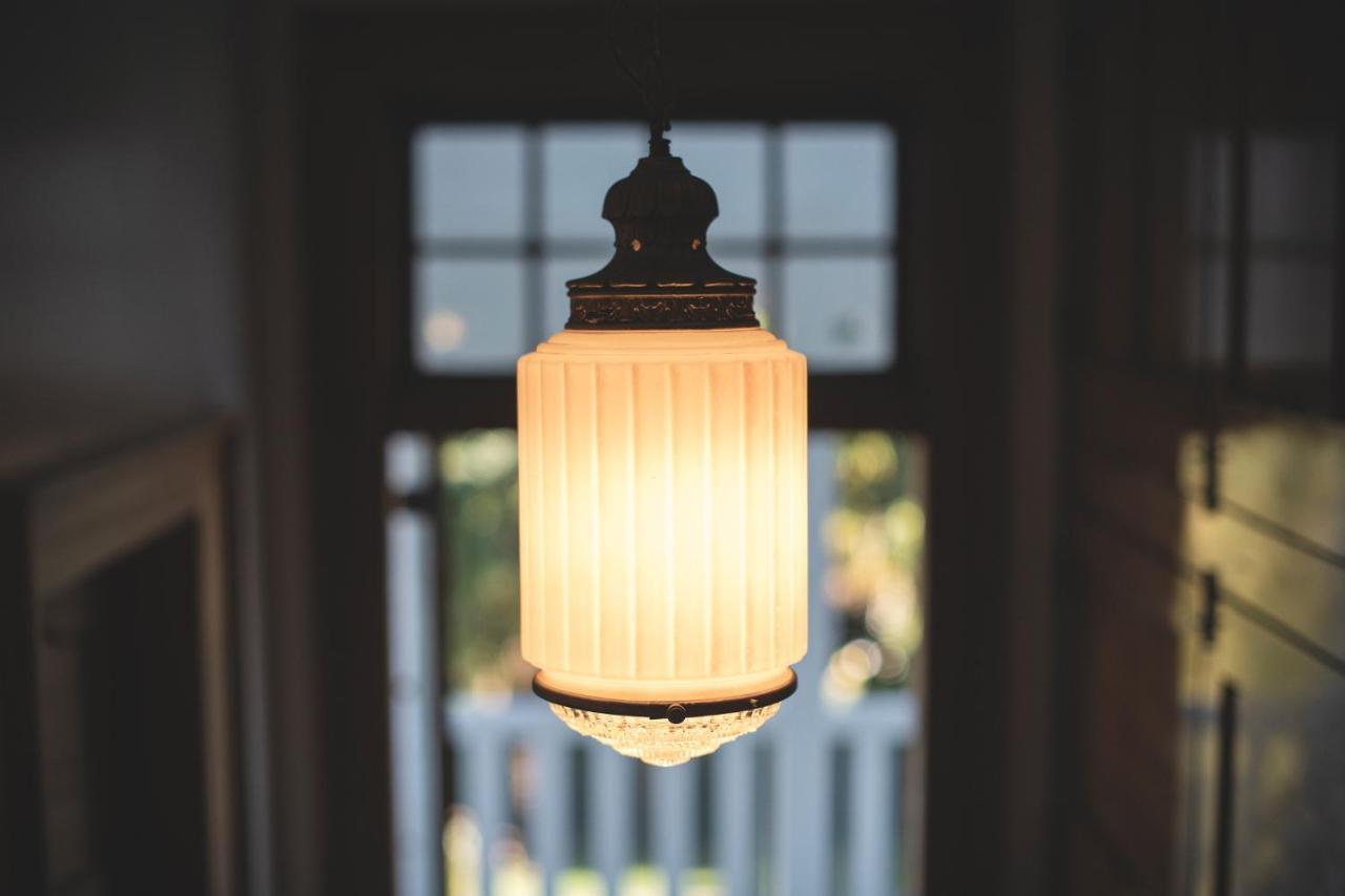 Bed and Breakfast Cedar House Гисборн Экстерьер фото