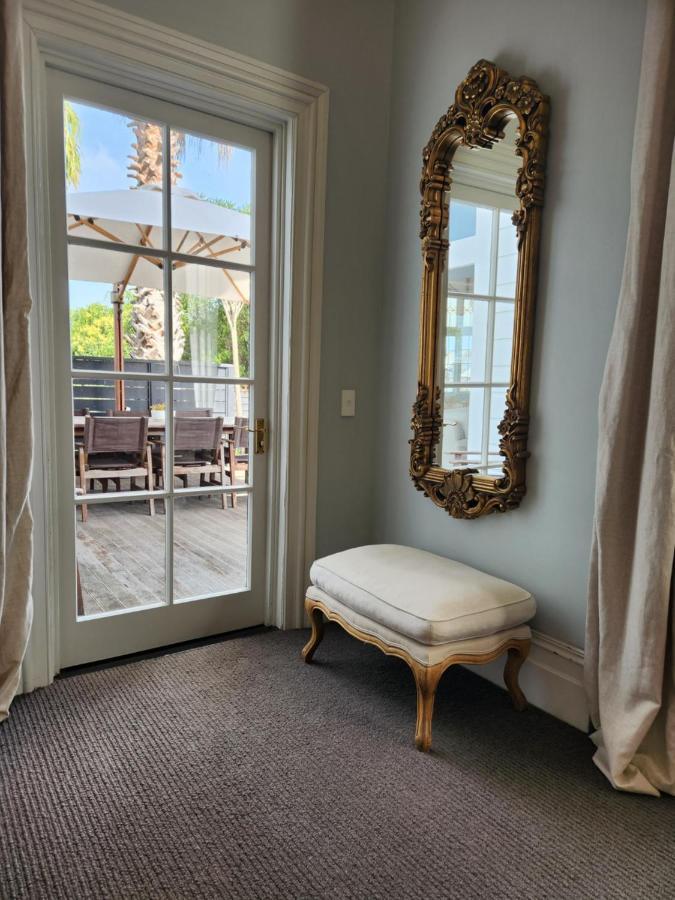 Bed and Breakfast Cedar House Гисборн Экстерьер фото